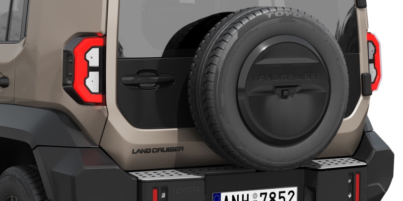 toyota_land_cruiser_fj_offroad_package_2027_4