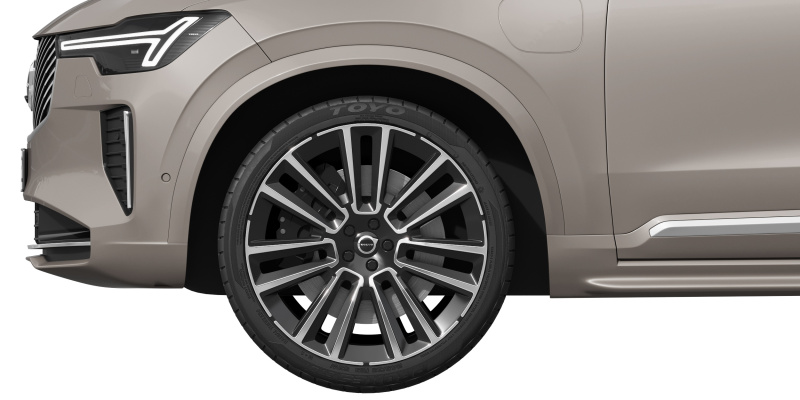 volvo_xc90_2025_10