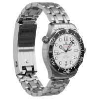 Photo Omega Seamaster Diver 300M white 2